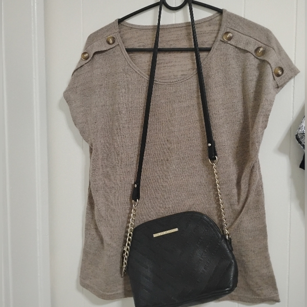 Freebird by Steven Tan and Black Crossbody Bags Steven  Madden with Gold Chain